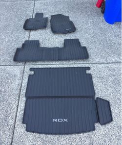 Acura RDX Floor Mats and Cargo Cover