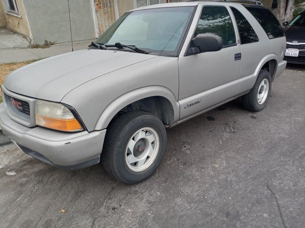 2000 gmc jimmy no parts