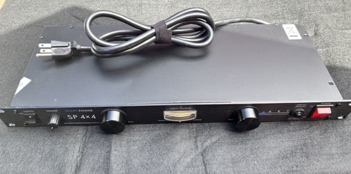 ART SP 4x4 8 Outlet Power- with Linear Voltmeter and Dual Lights