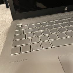 HP Pavilion , 2017.