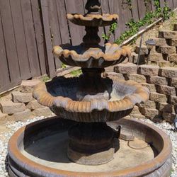 Outdoor Water Fountain 70 (H) X 60 (D)