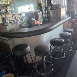 Raiders Pool Table/Bar & stools