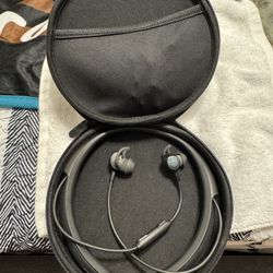Bose QC 30 Wireless Buds