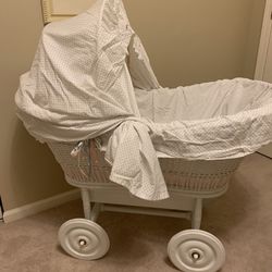 One Of A Kind Baby Bassinet 