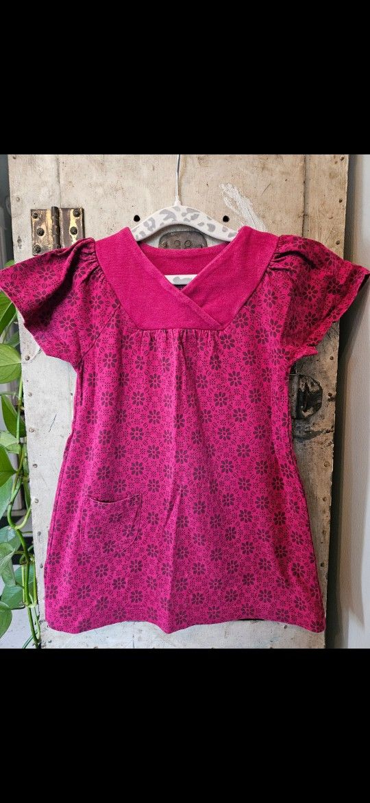 Tea Maroon Floral Dress
Size 2T
