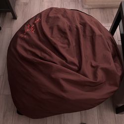 Like New Extra Large Burgundy Bean Bag New for Sale in Winter Haven, FL -  OfferUp