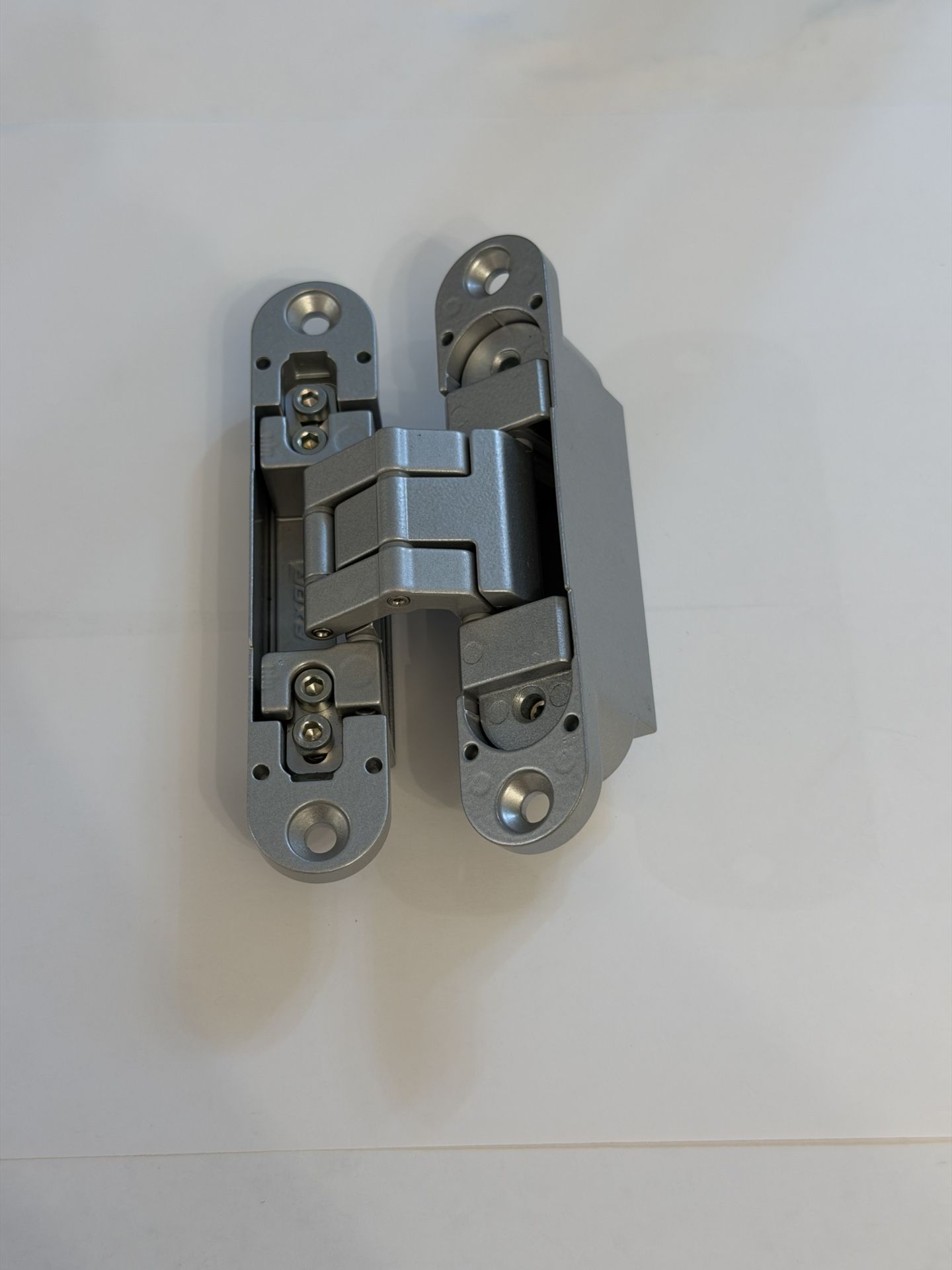 Hidden 3D Hinges