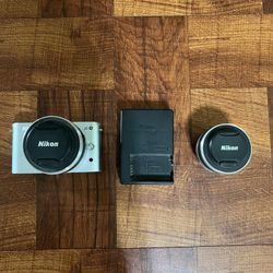Nikon 1 J2 Digital Camera 30-110 Lens 