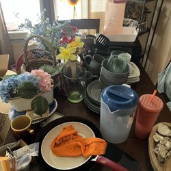 KITCHEN SUPPLIES HOME DECORS ETC..