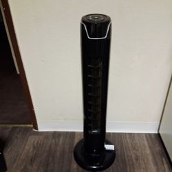 Rotating fan adjustable speeds Pickup Between 2:00-11:00 Pm Rainbow/95 Cash Only Moving Fcfs Read Description 