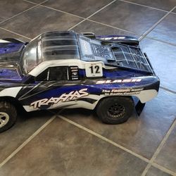 Traxxas Slash RC Car 
