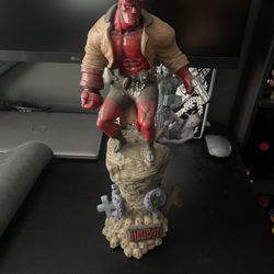 Hellboy Statue