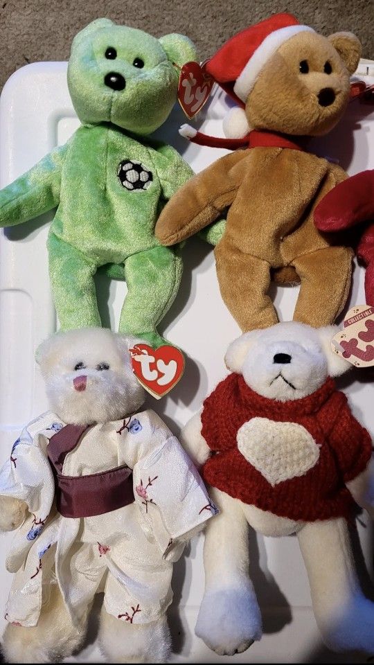 18 TY BEANIE BABIES