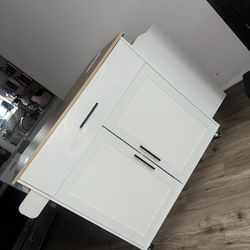 IRONCK Kitchen Island with Storage