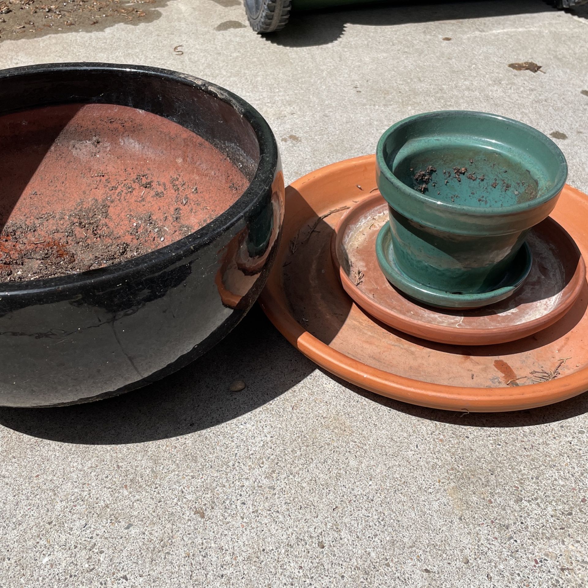 Plant Pots And Water Catchers 