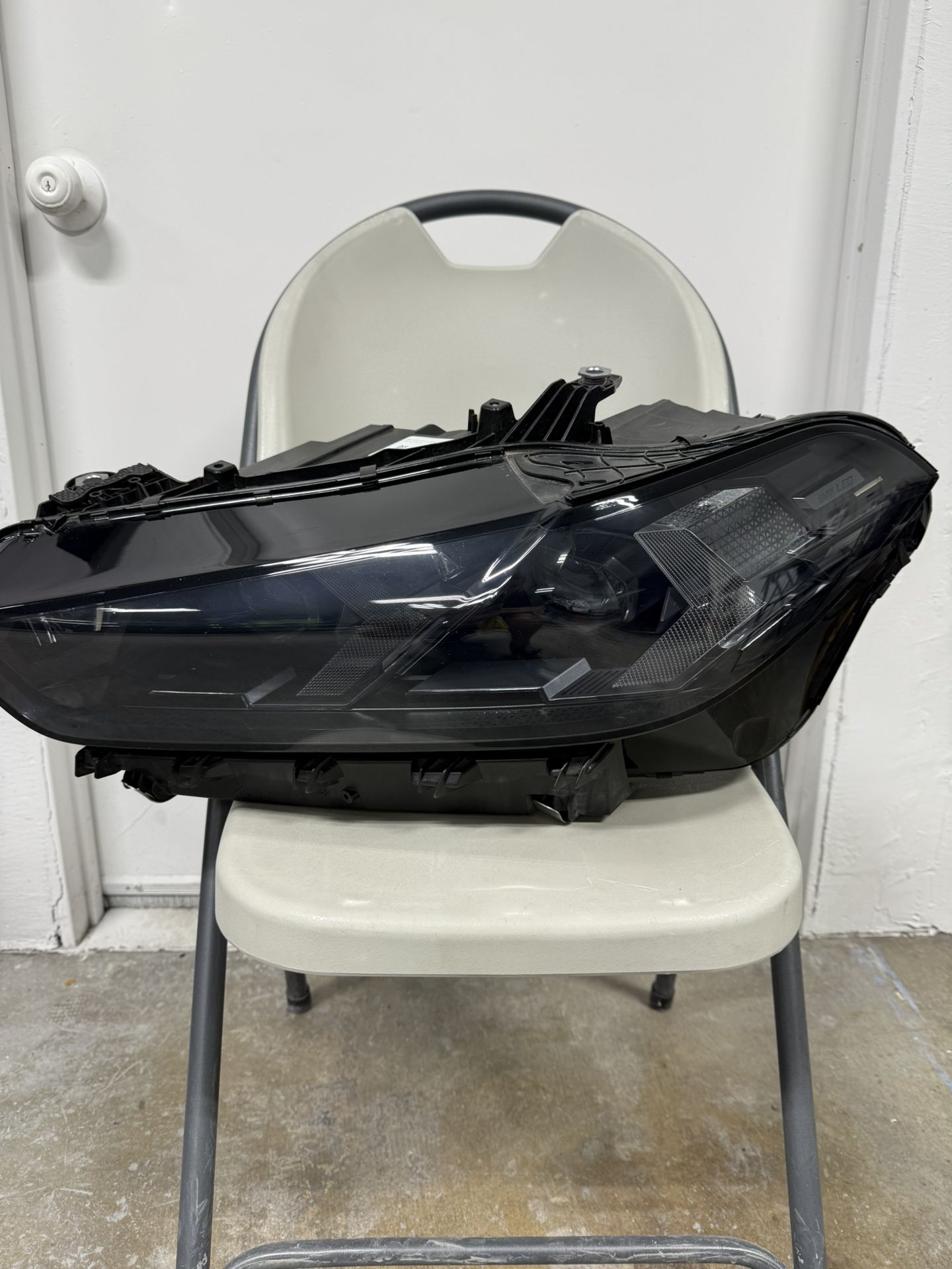 2024 Bmw X6 Driver Side Headlight