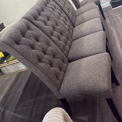 Set of 8 chairs like new, very good condition high quality and well made