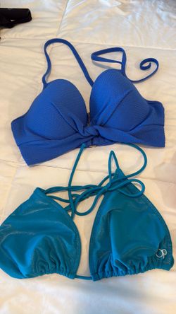 2 swimsuit tops