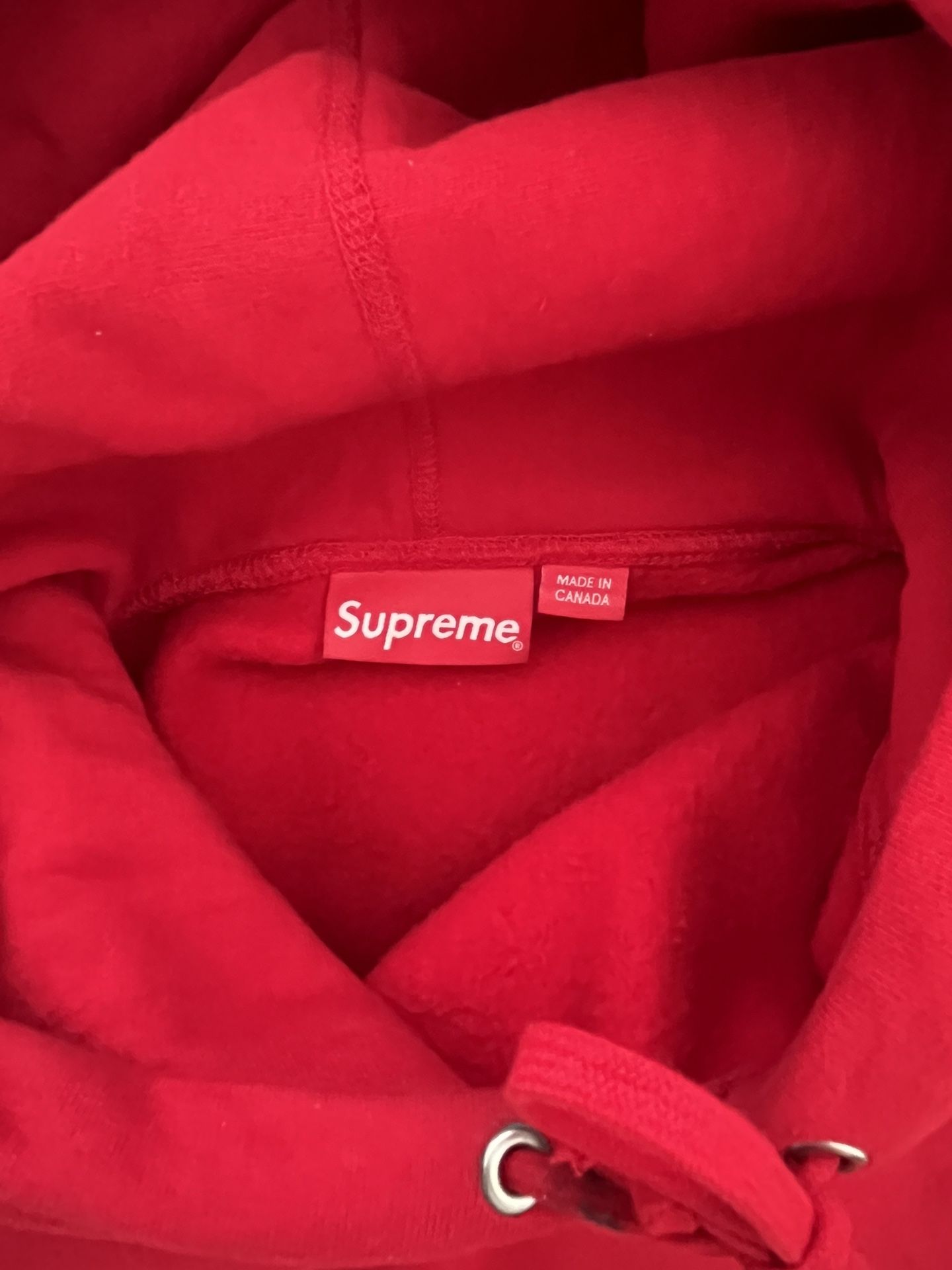 Supreme Box Logo Hoodie (FW 17) XL for Sale in Pittsburgh, PA - OfferUp