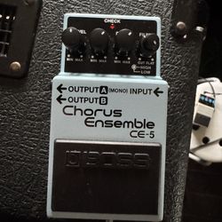 BOSS CE-5