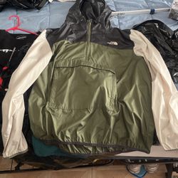 North Face Windbreaker XXL