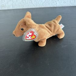 TY Beanie Baby Weiner Dog Named Weenie 