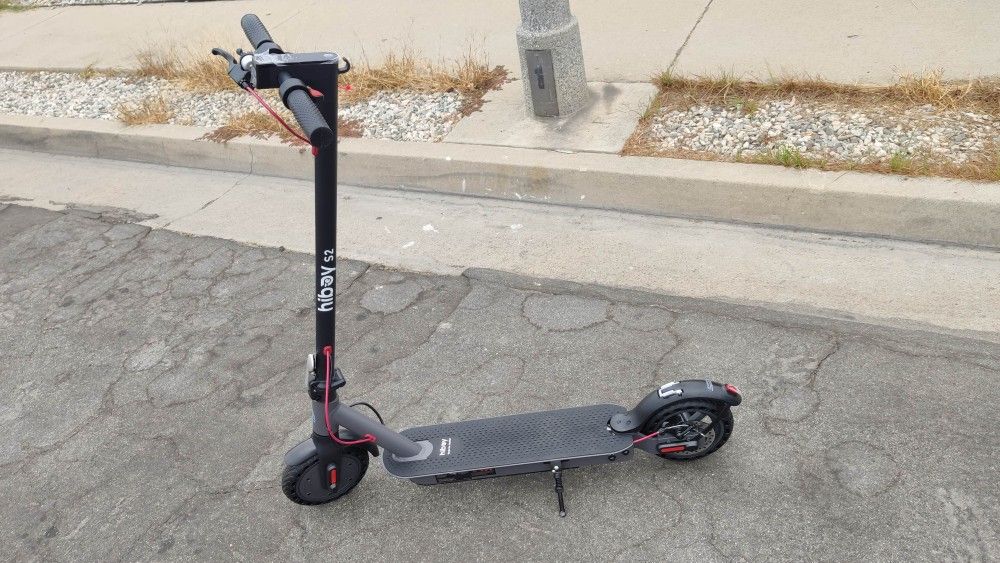 Hiboy S2 electric scooter