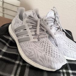 Adidas Boost Size 9 Women 