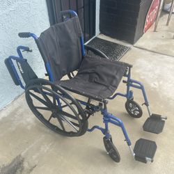 WheelChair In Very Good Condition, Convertible Armrest ForBedside Easy In And Out Or If You Need More Width. Makes It Easy To Wheel Yourself