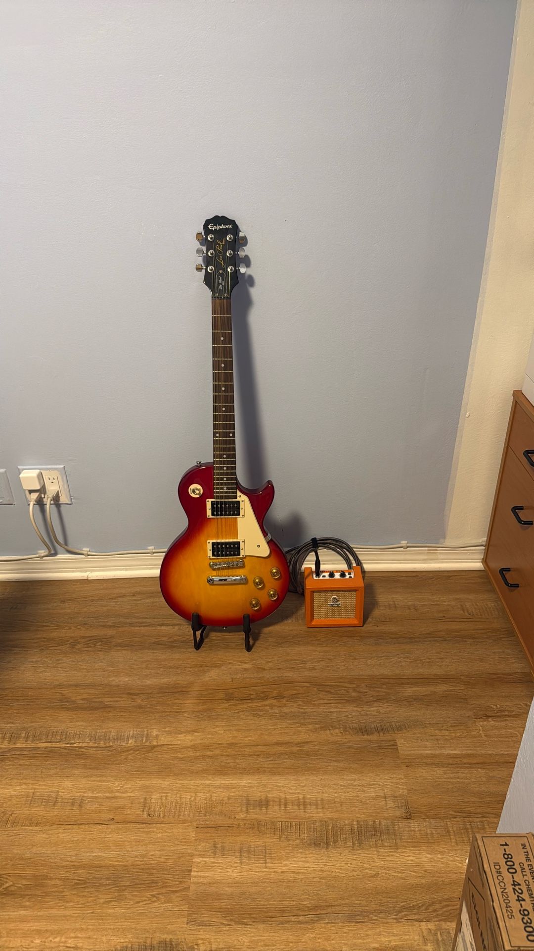Epiphone Les Paul Standard 100 + Orange Amp