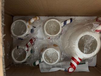 Set of 4 Ceramic Mugs with Colorful Pattern