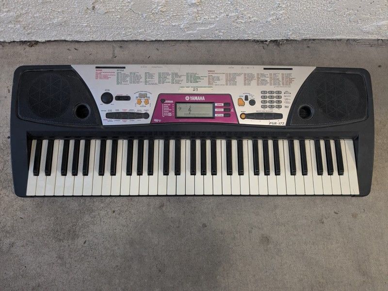 Yamaha Keyboard