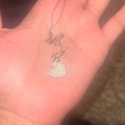 Pretty Diamond Pendant Hang on Off Sterling Silver Chain 