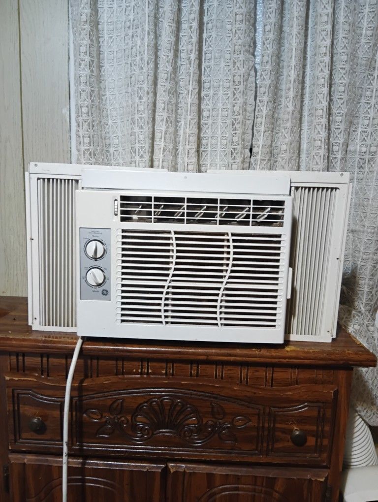 NEW GE 5100 btu Air Conditioner