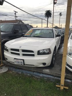 Dodge Charger 06 acepto cambios