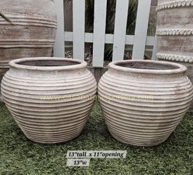 Clay Pots 🪴  with drain hole ($34 each) 4470-5 Lincoln Av Cypress Ca.90630 