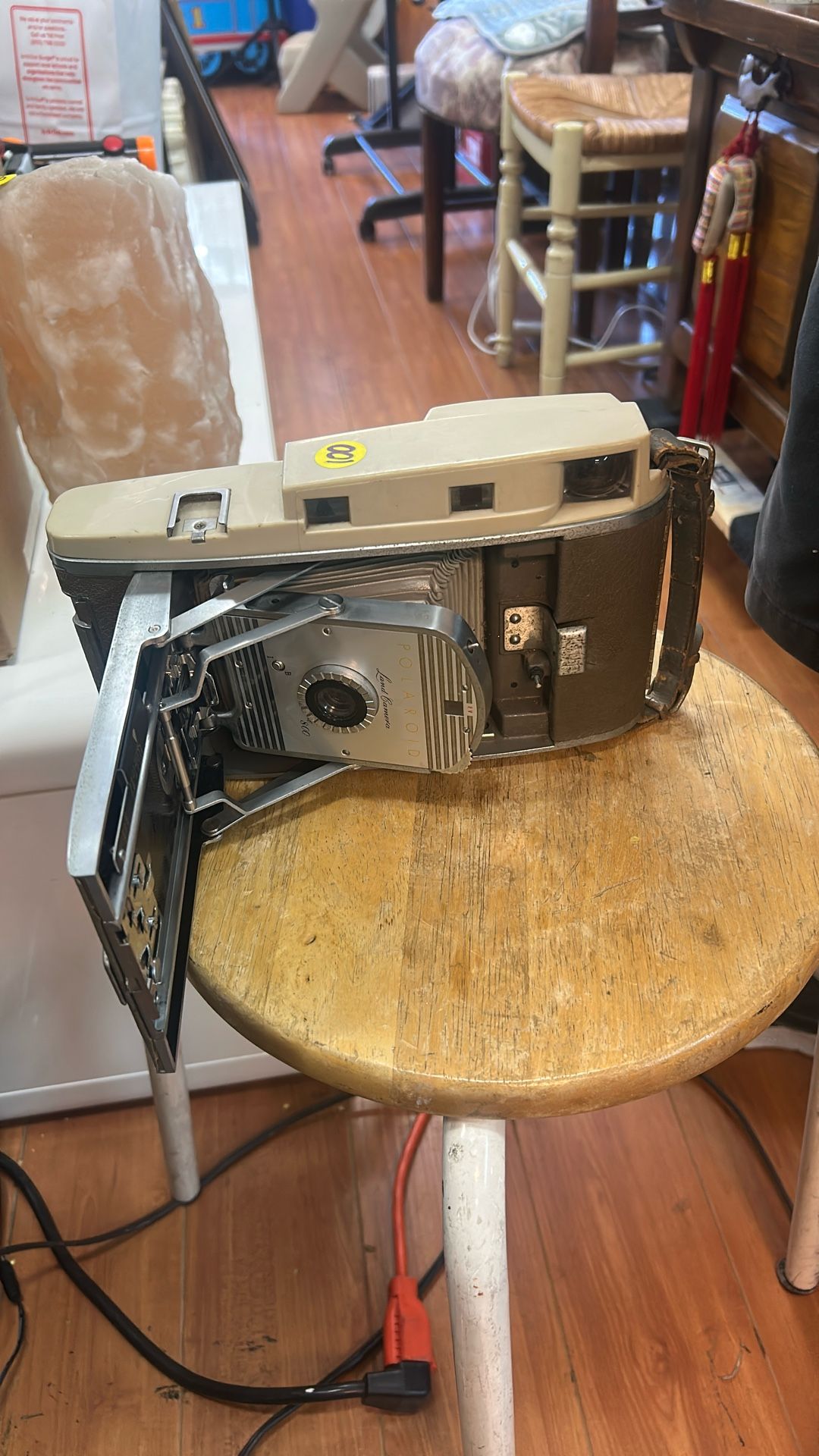 Vintage 1950s Polaroid 800 Land Camera