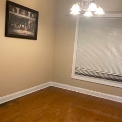 Estoy rentando dos recámaras con baño, viles incluidos