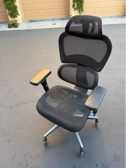 Nouhaus Ergo3D Ergonomic Office Chair Lumbar Support