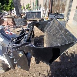 Bobcat 3' 4in1 Bucket 