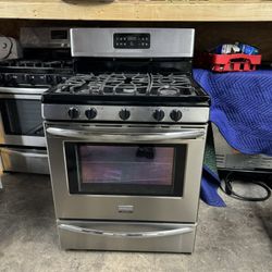 Fridgeadaire Gas Stove 