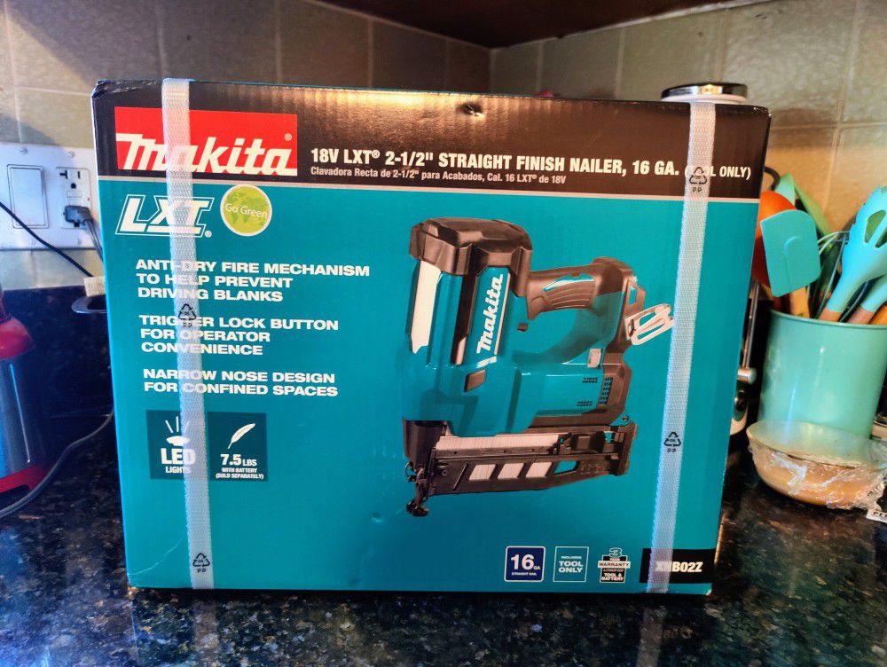 Makita
18v LXT 16 Gauge Cordless 2-1/2 in. Straight Finish Nailer (Tool Only, New)