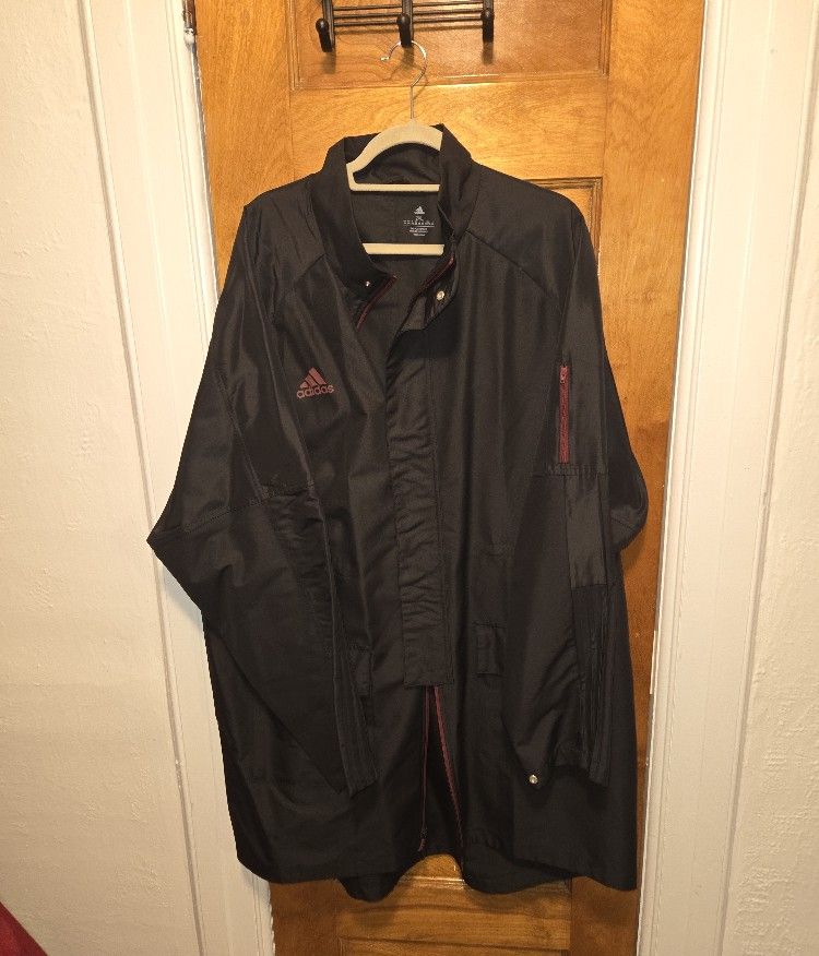 Adidas 2XL Men's Black Golf Jacket with Maroon Accents