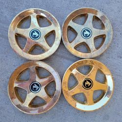 GOLD TONE GOLF CART HUBCAPS