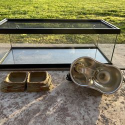 Reptile Tank, Feeding bowls, Heating and UVB Lamp