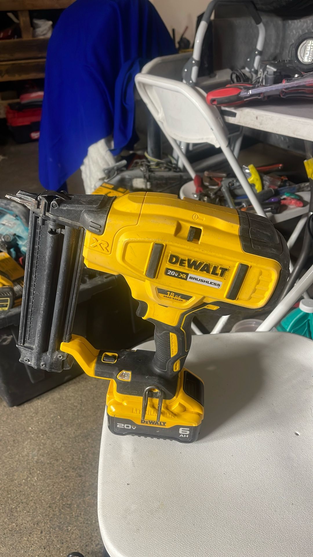 Dewalt Miler Gun 18 Gauge
