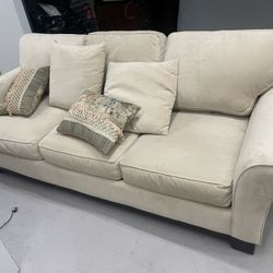 Sofa near perfect conditions