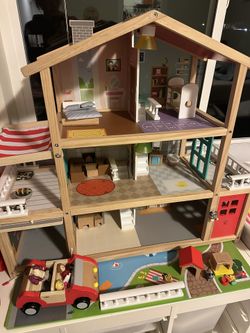 Hape Family Dollhouse Mansion