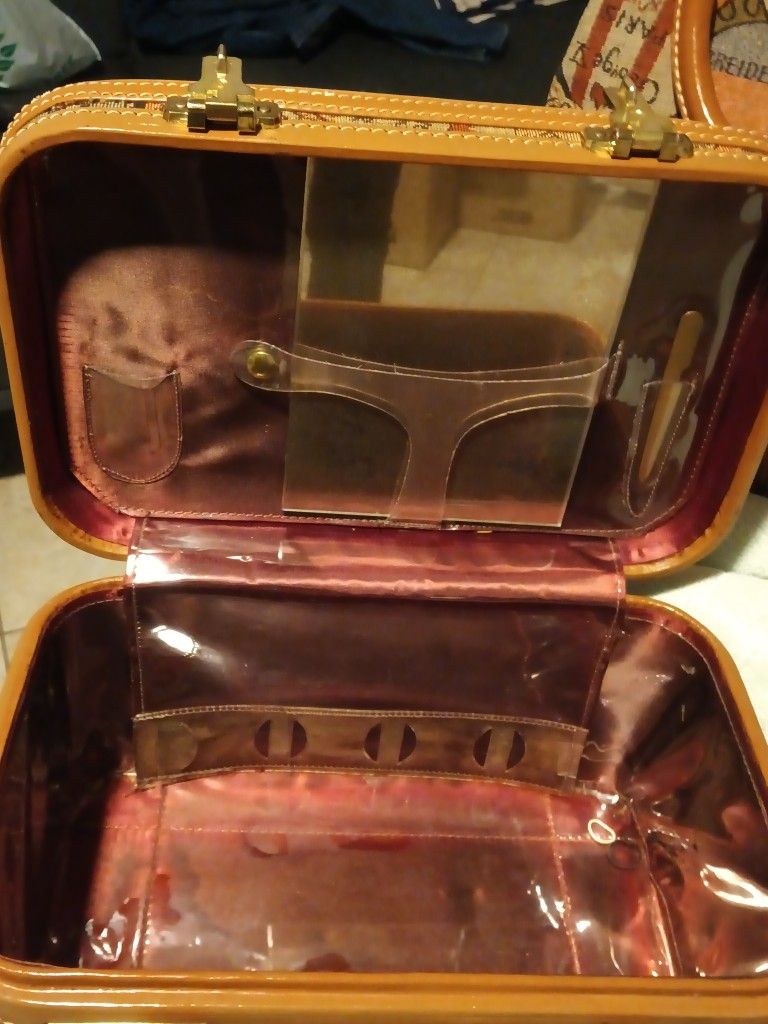Skylite Vintage Suitcase Combo