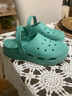 SKECHERS Foamies Clogs Mint GreenSandals  size 9 W used like new